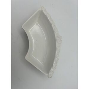 One‎ Vtg. California Pottery Replacement Relish Piece L55 White